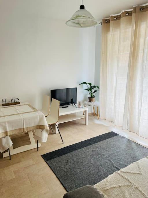 Studio 4 Couchages A 200 M De La Plage Avec Garage, Linge De Maison Et Serviettes Pour 30 Euros En Option 胡安莱潘 外观 照片